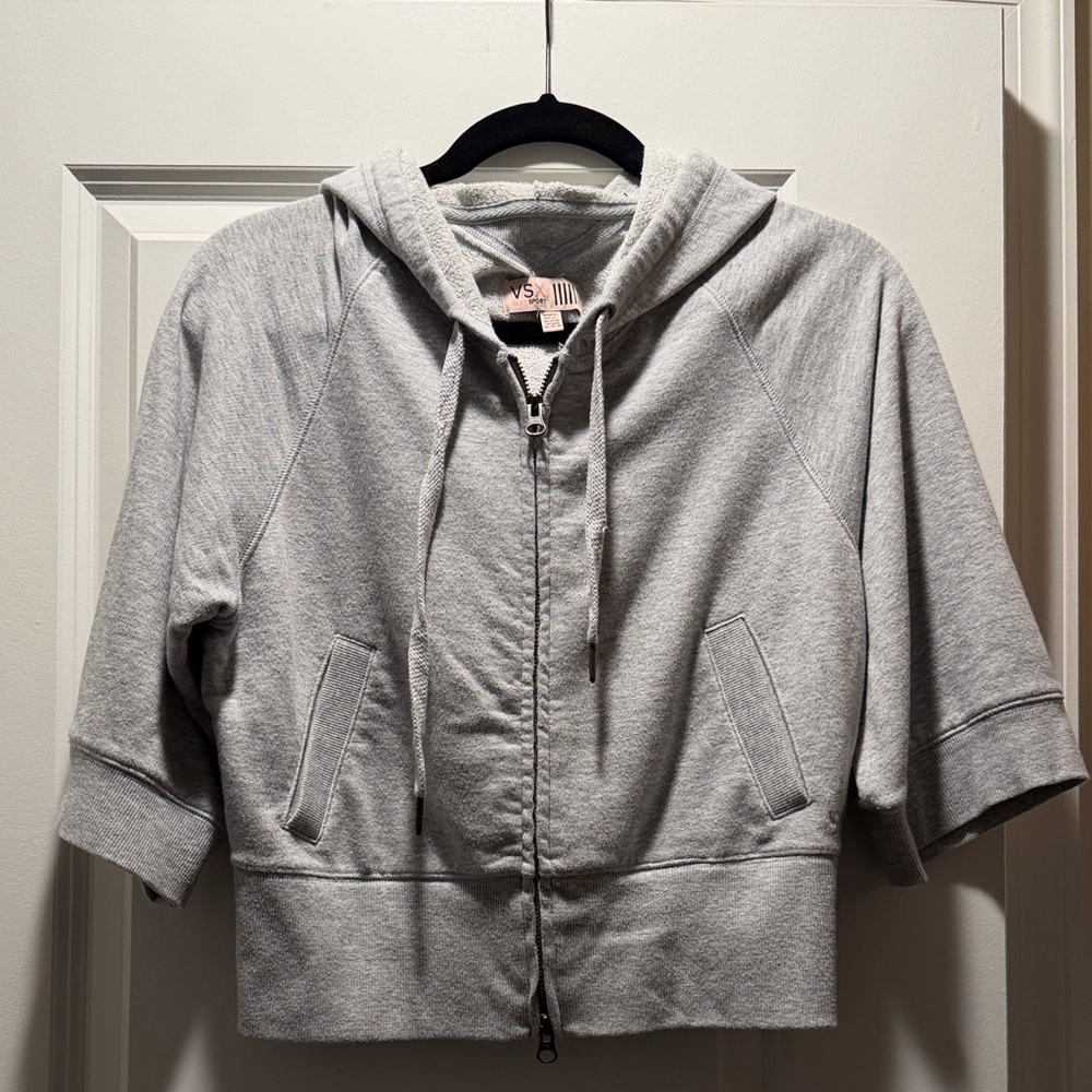 Victoria Secret Sport: 3/4th sleeve athletic zip up